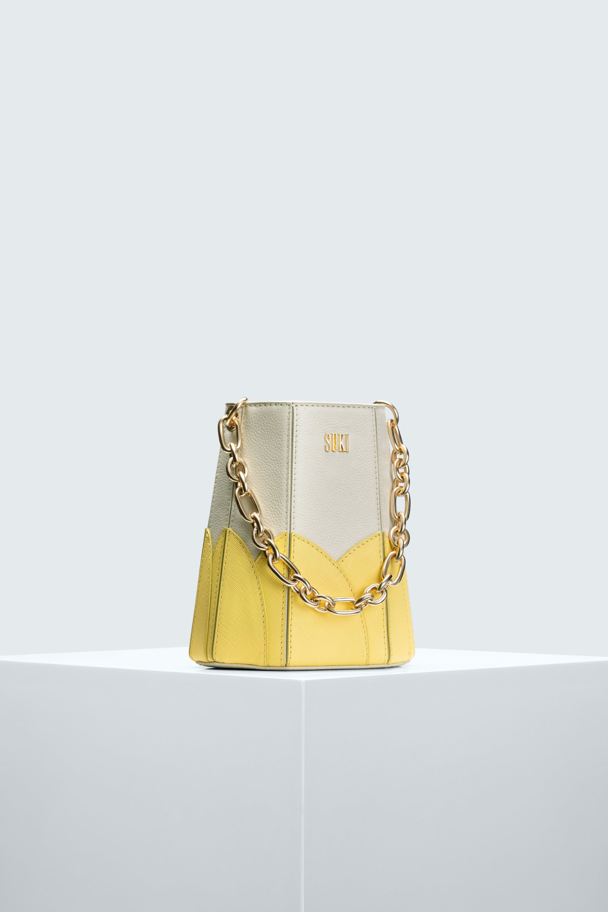 Hana : The Beauty of Elegance