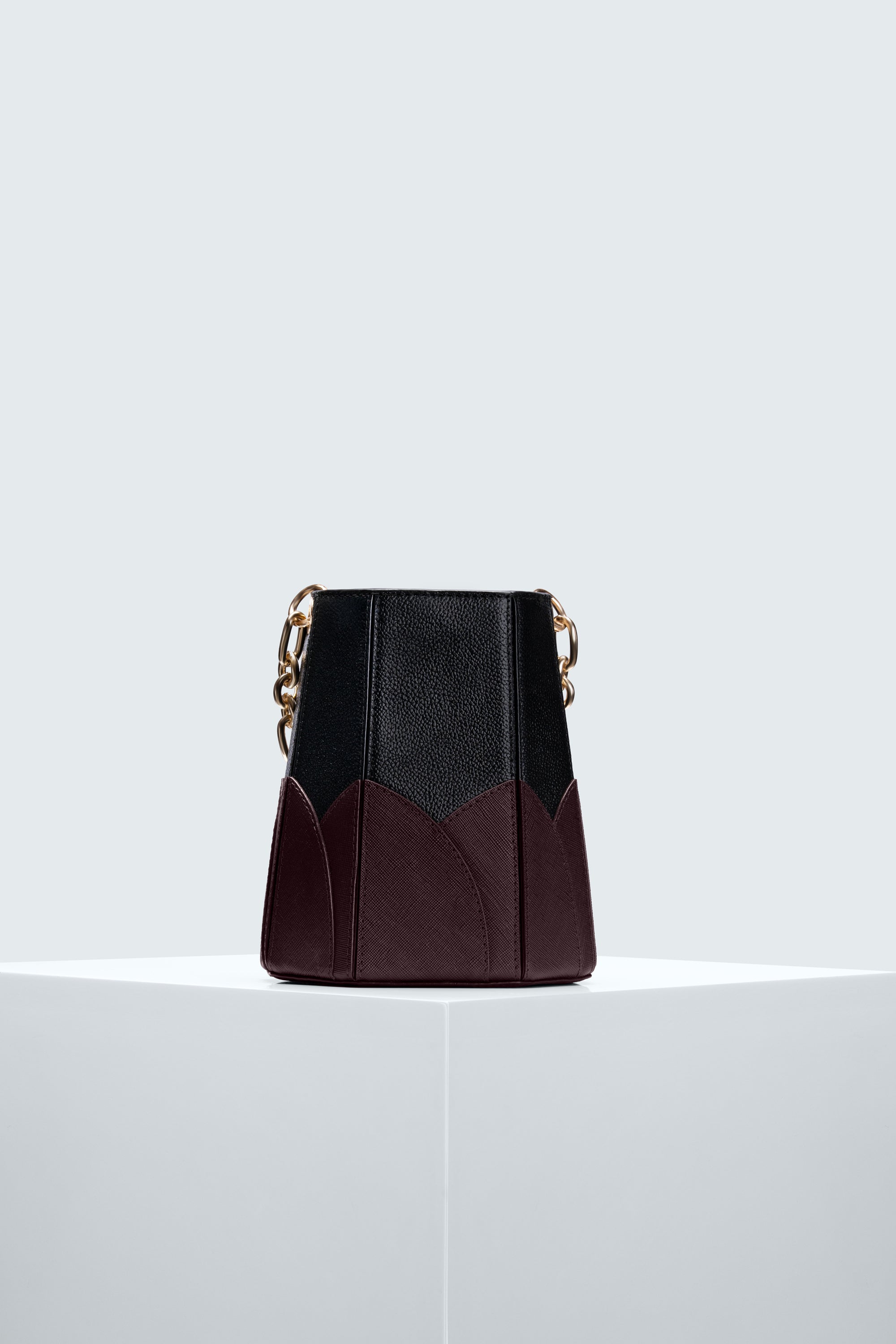 Hana : The Beauty of Elegance