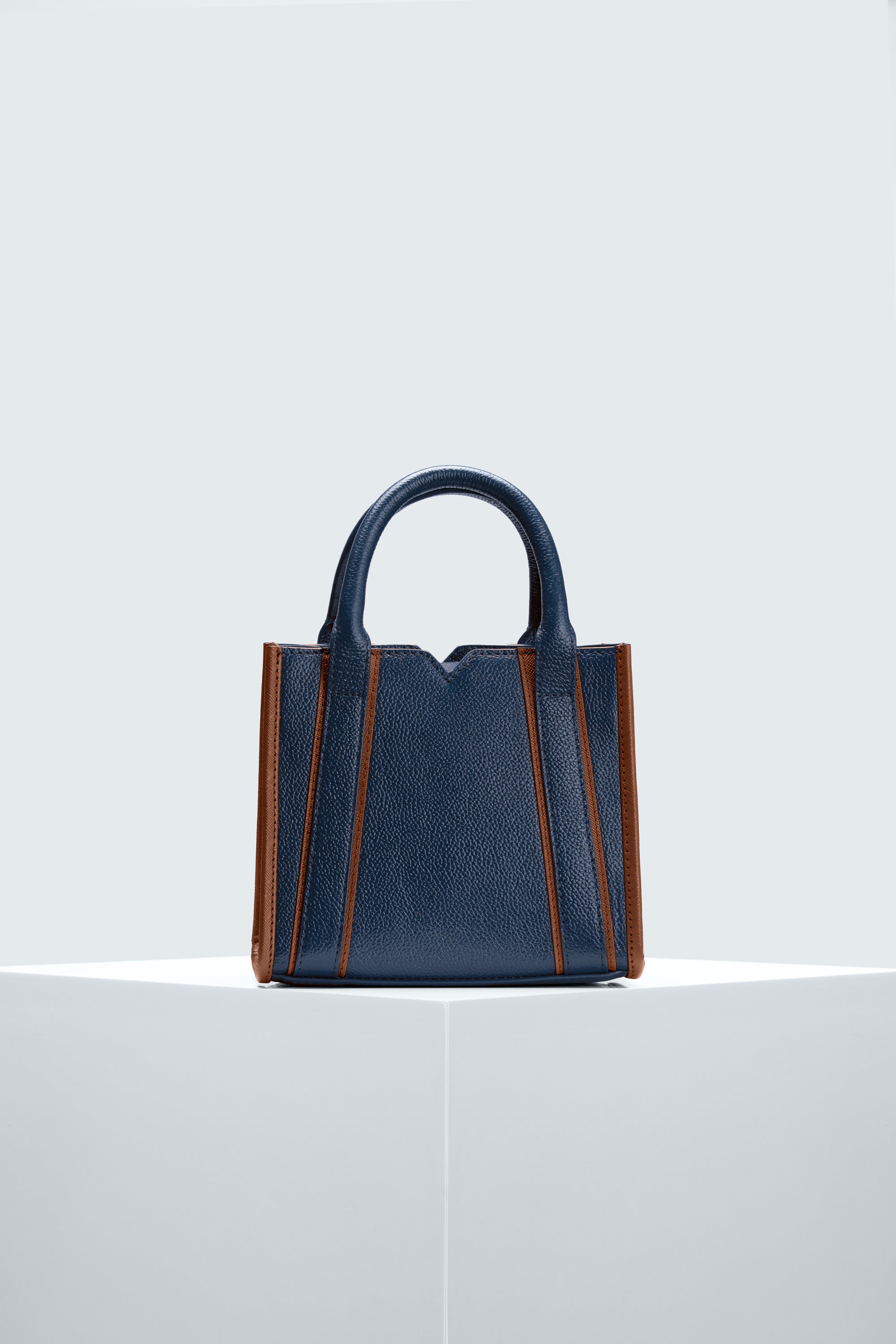 Iku Mini: Essentials on the Go