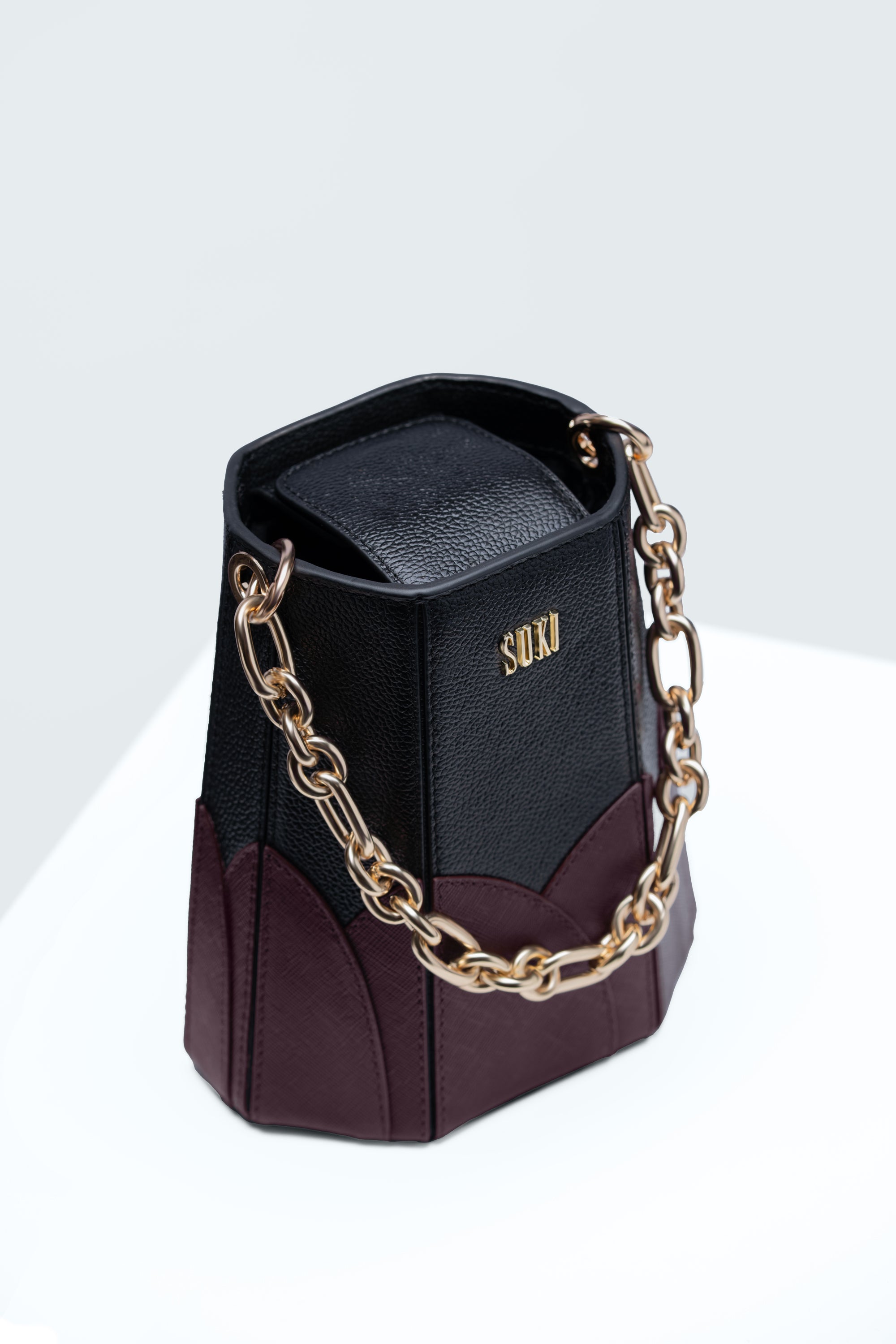 Hana : The Beauty of Elegance