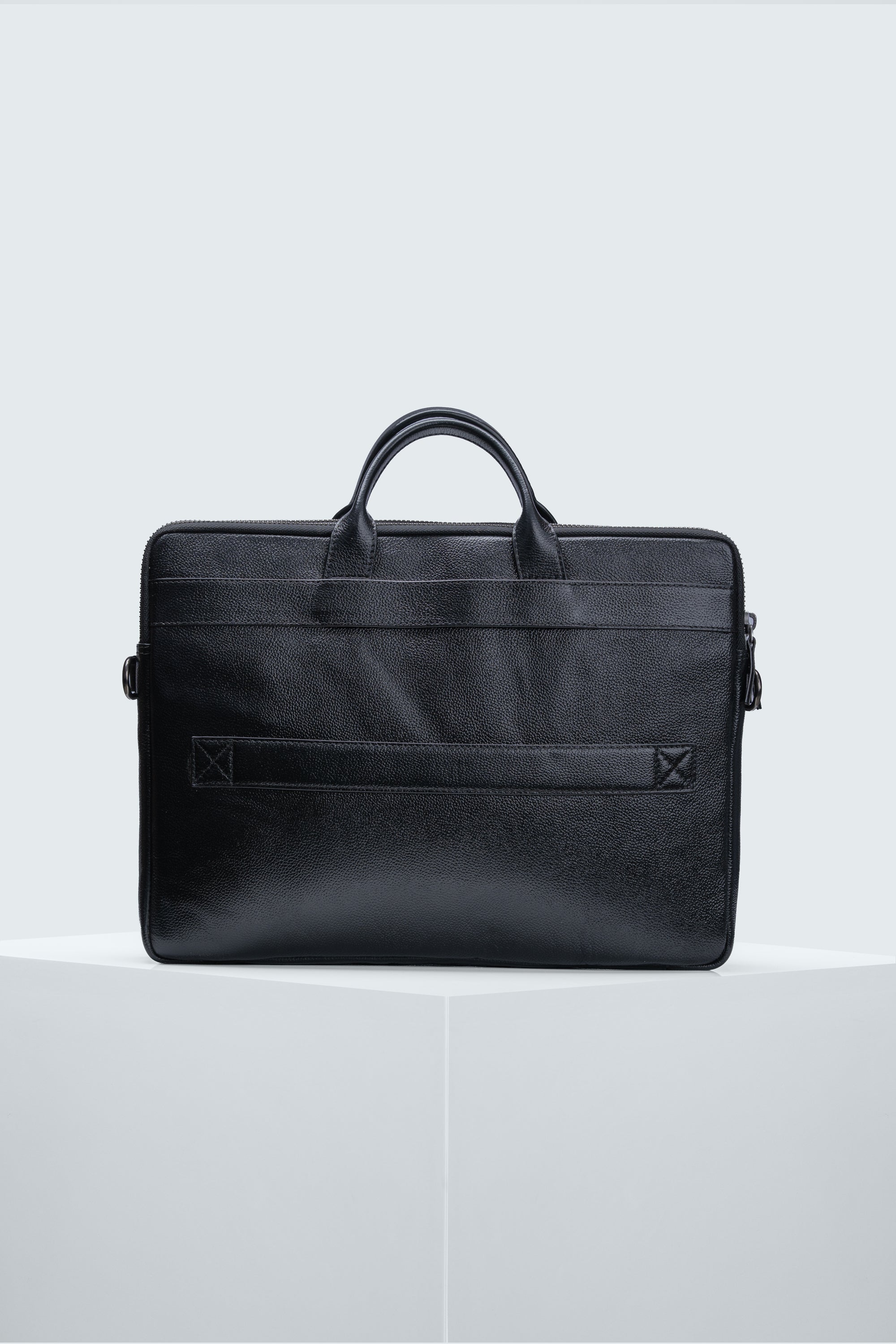 Kamisori Sleeve: The Cut of Precision