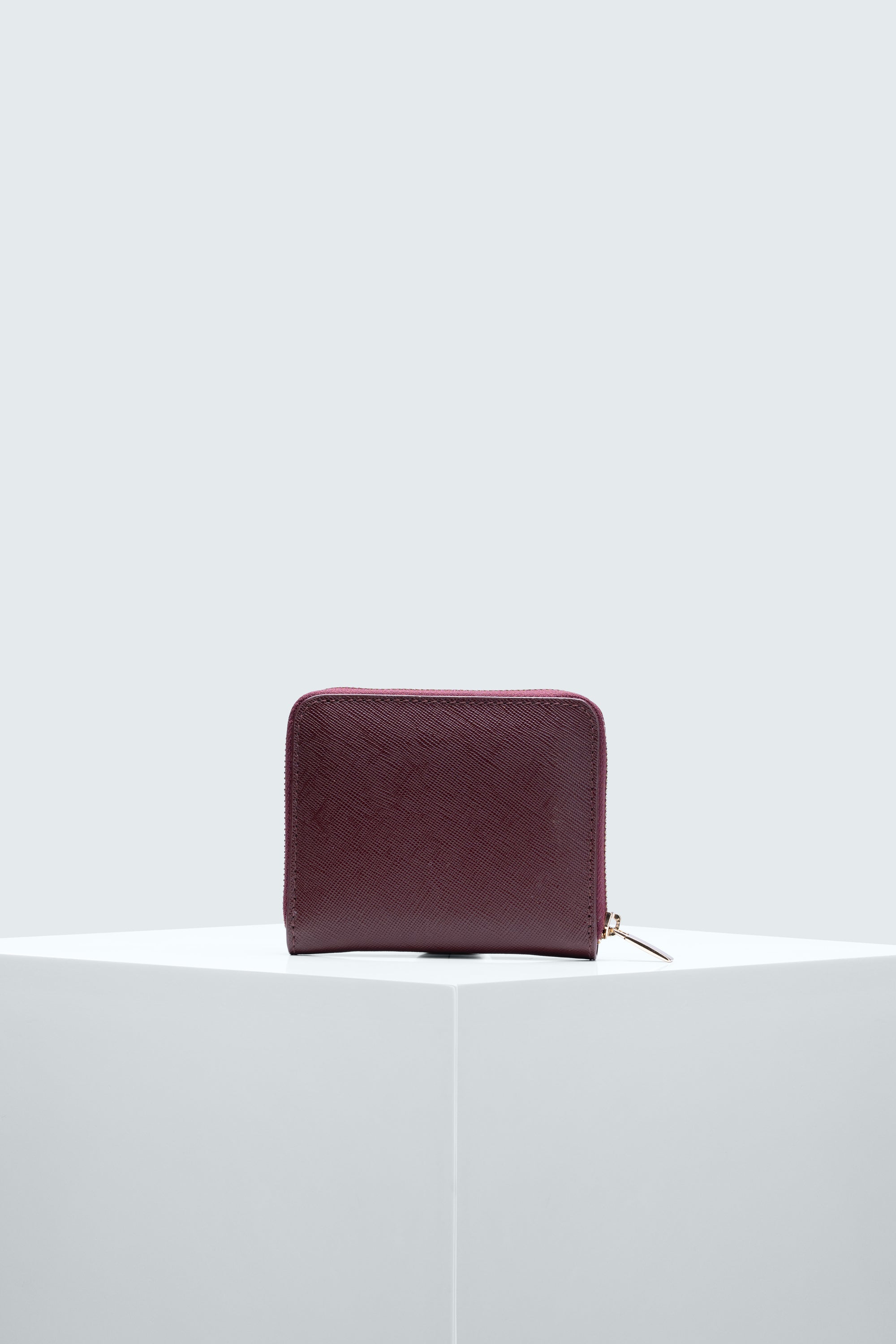 Aiko Nano Zip Around Card Case