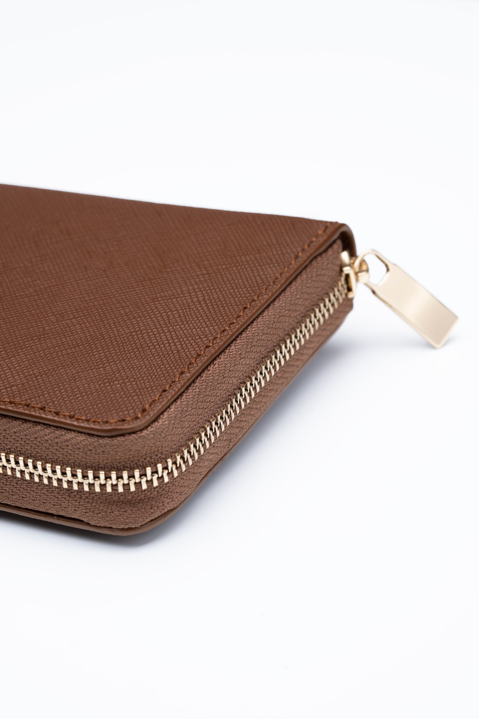 Akita Wallet 8cc Zip Around