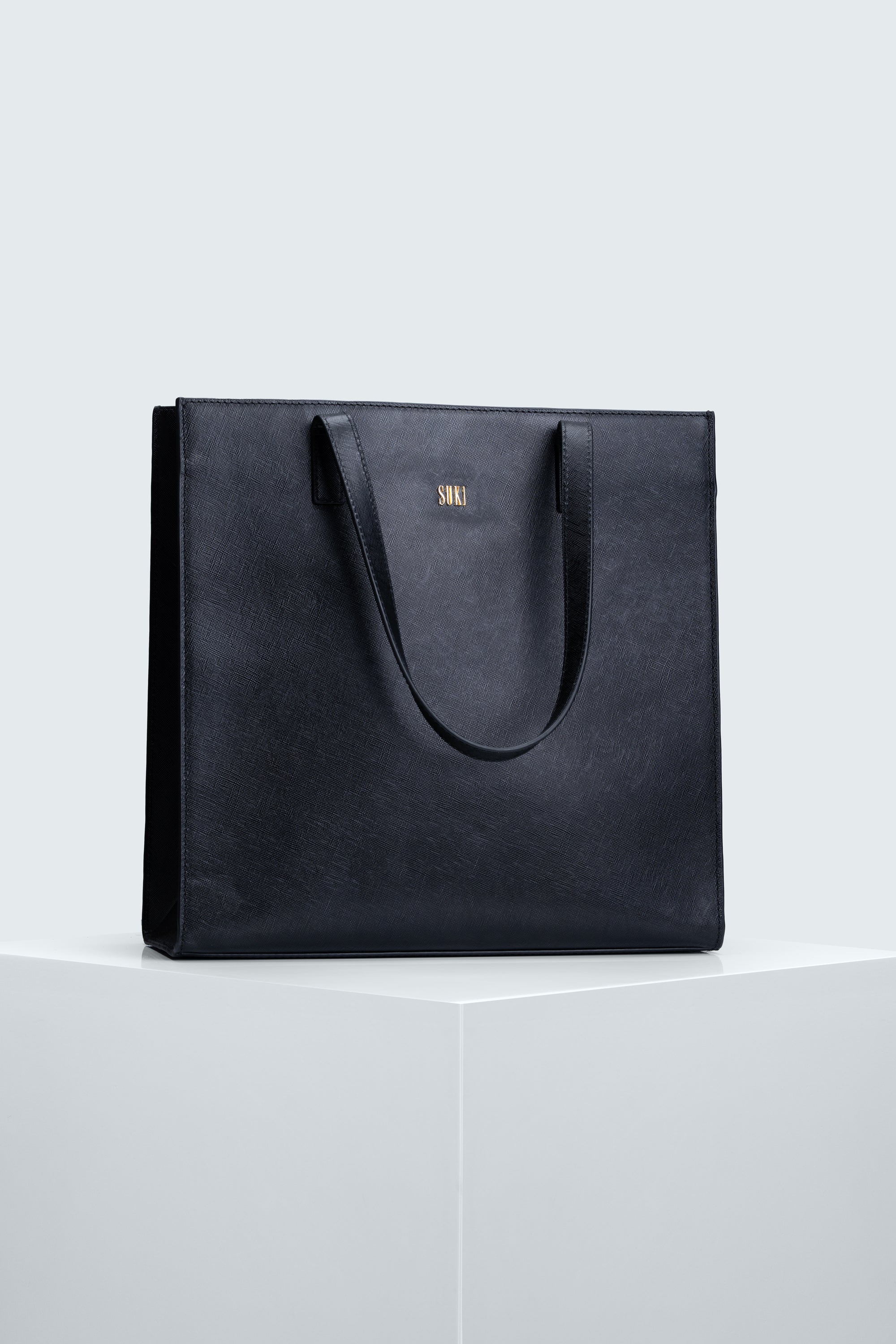 Tomoko: The Everyday Constant