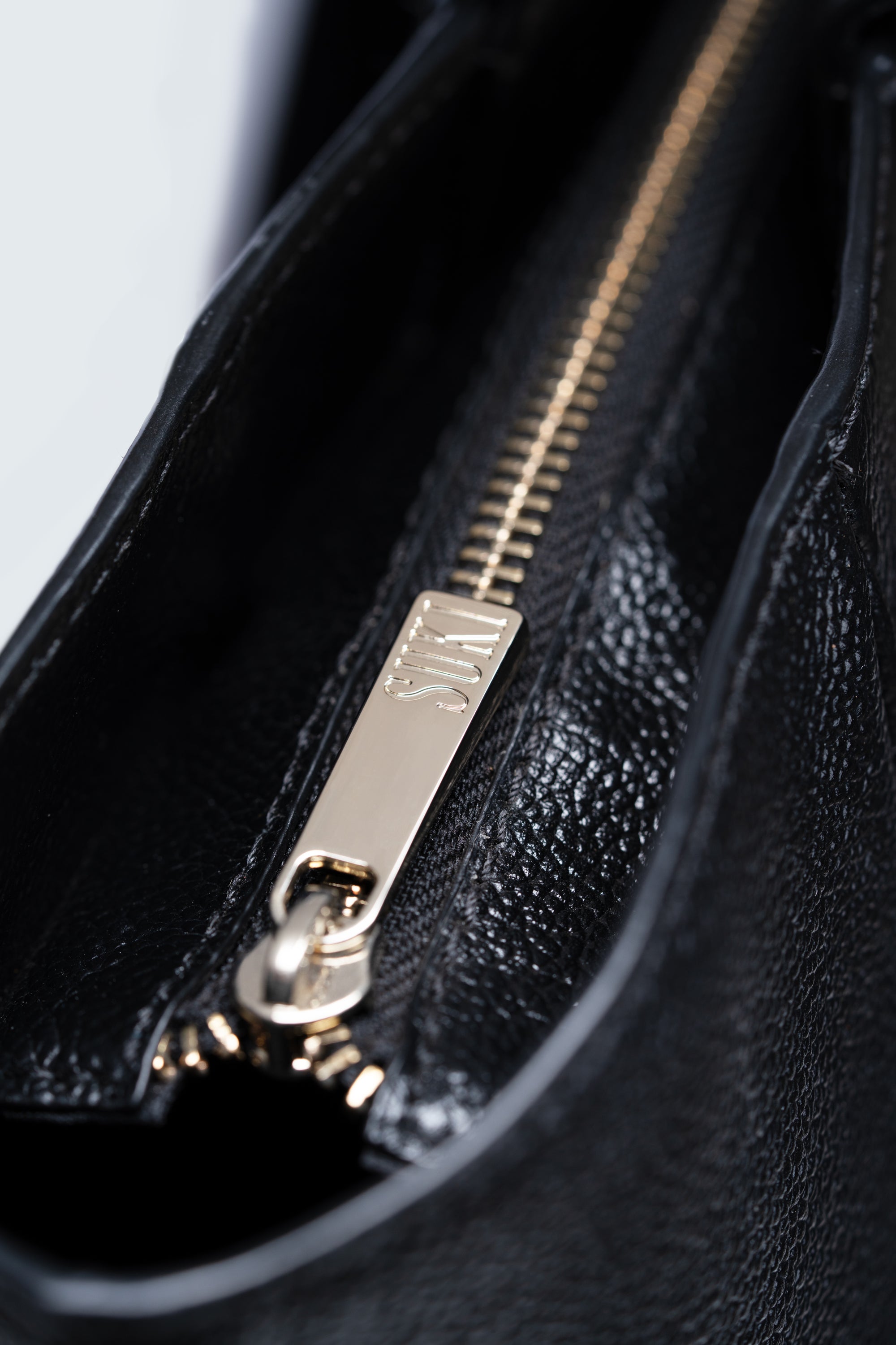 Edo: The Shape of Stillness