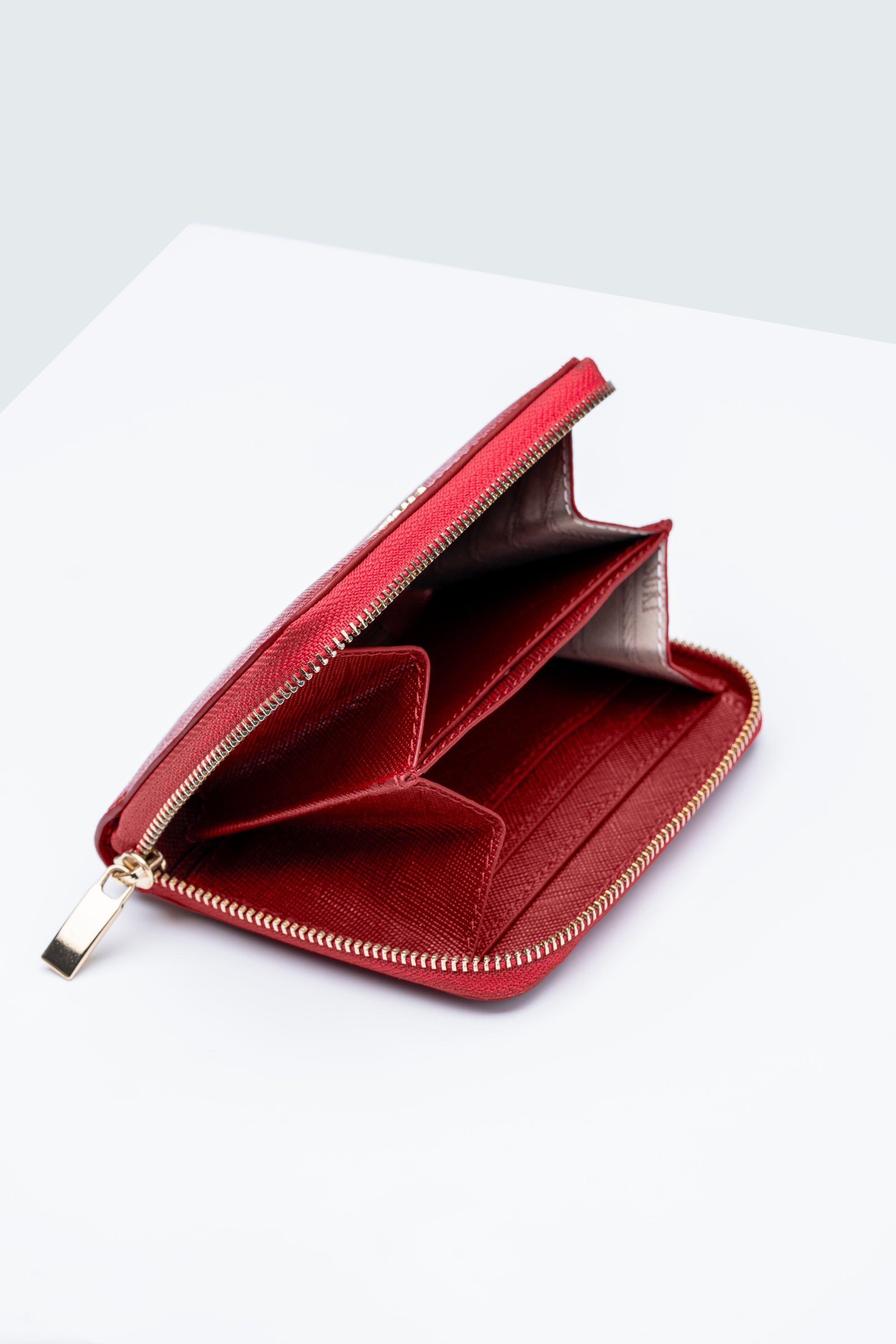 Aiko Nano Zip Around Card Case