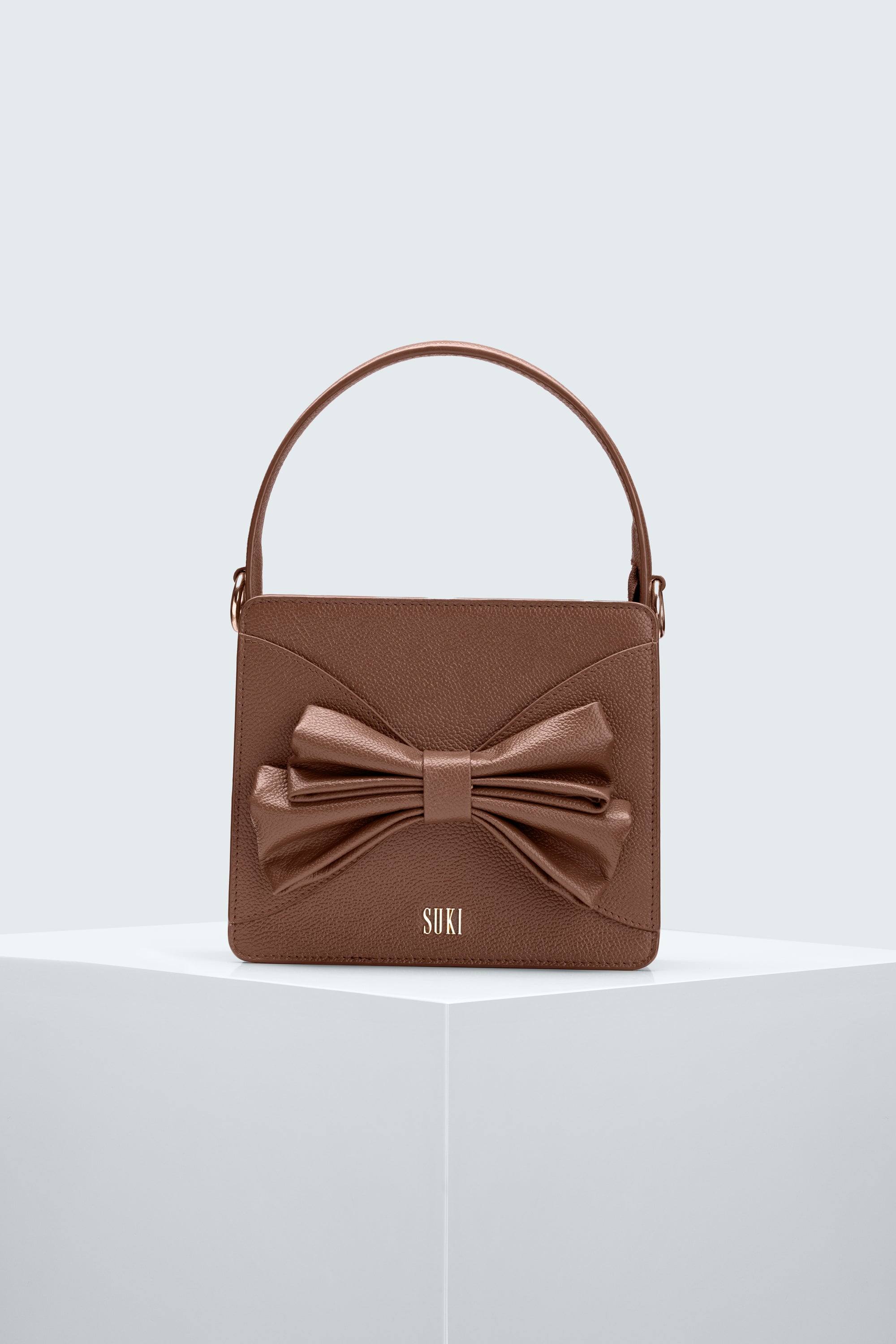 Okinoki Bow Bag: The Shape of Stillness