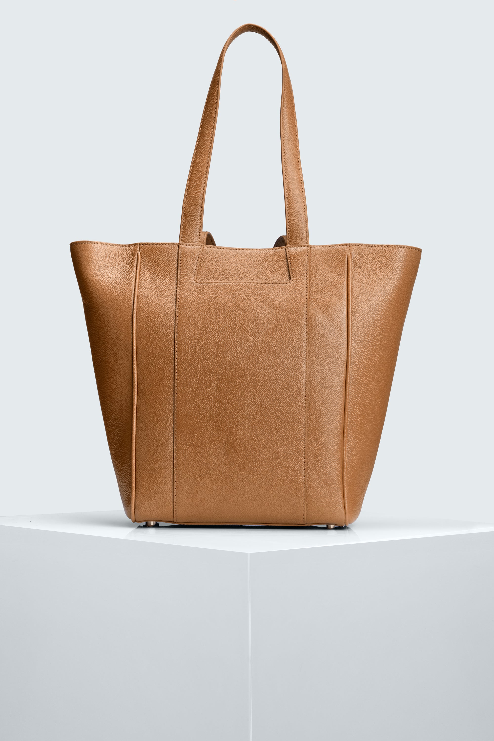 Edo: The Shape of Stillness